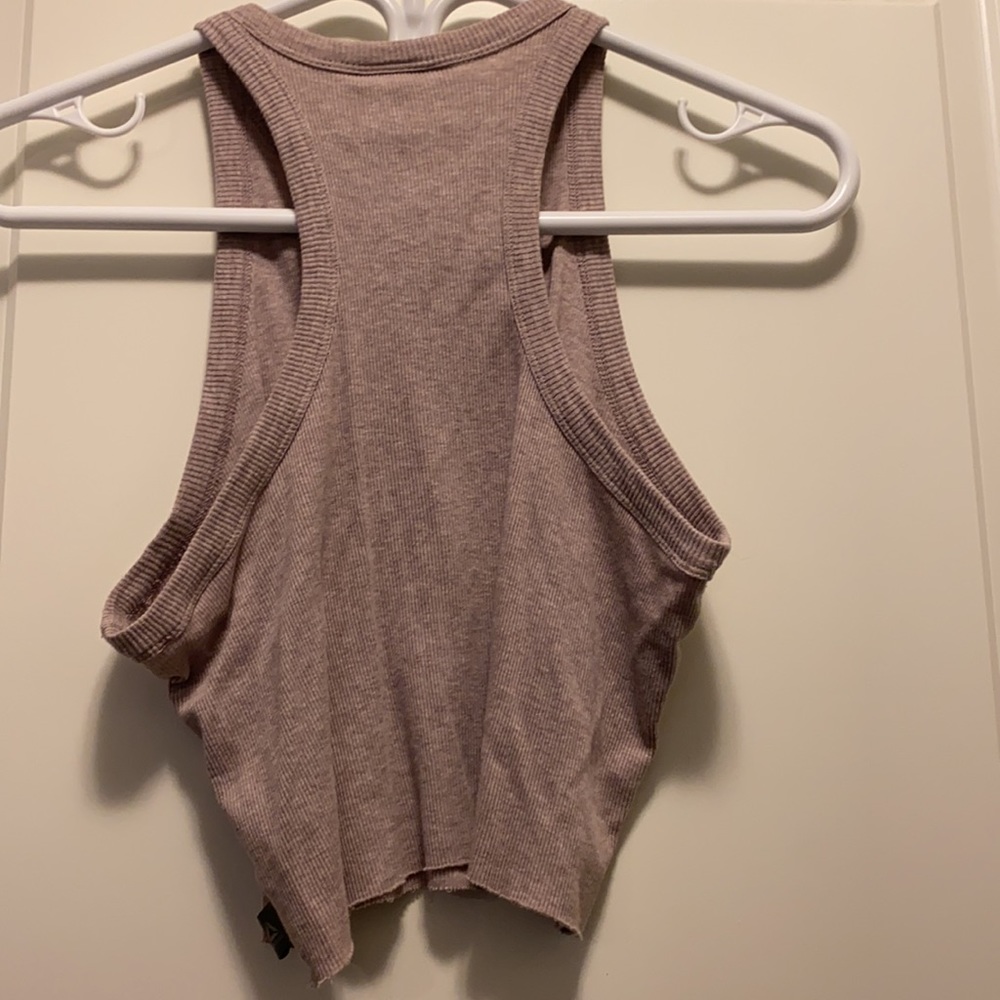 3/$30 Reebok Ribbed Crop Top - Picture 2 of 3